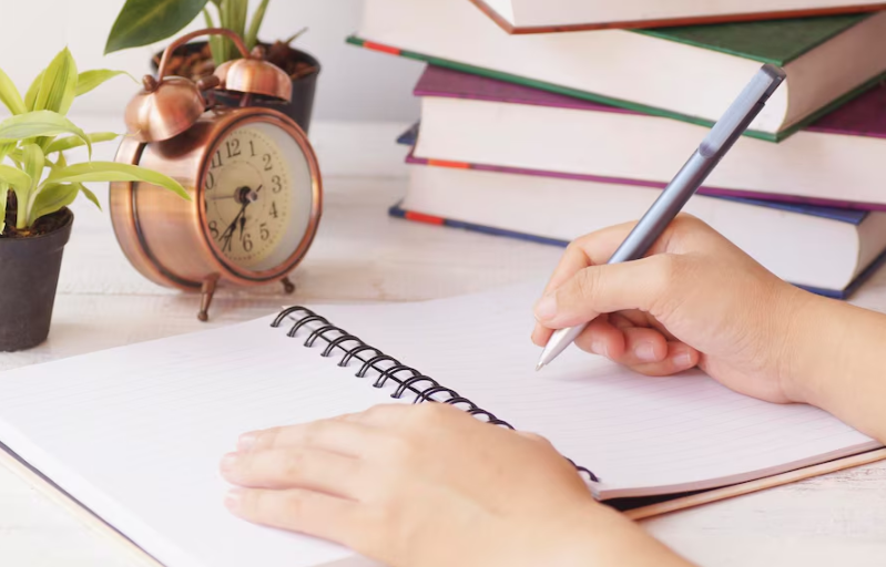 사회복지사 2급 자격증 교재 구매를 고민 중이신가요?